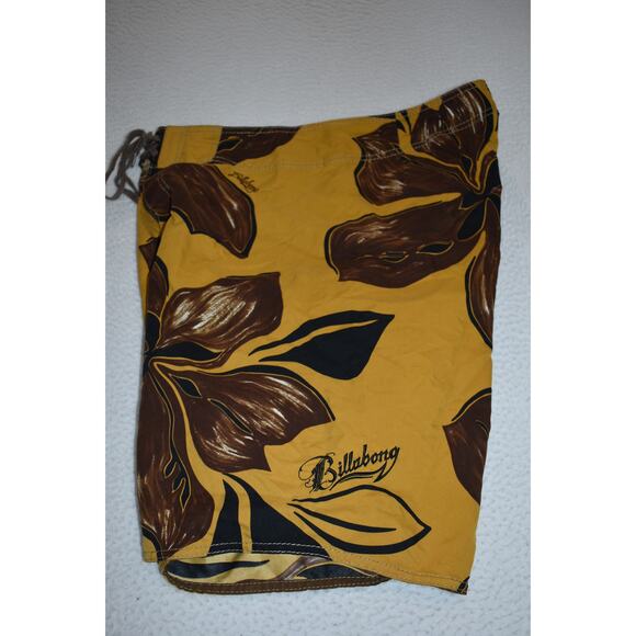 Billabong Swimming Cargo Board Shorts Mens Size 34 Yellow Brown Floral - Picture 8 of 8